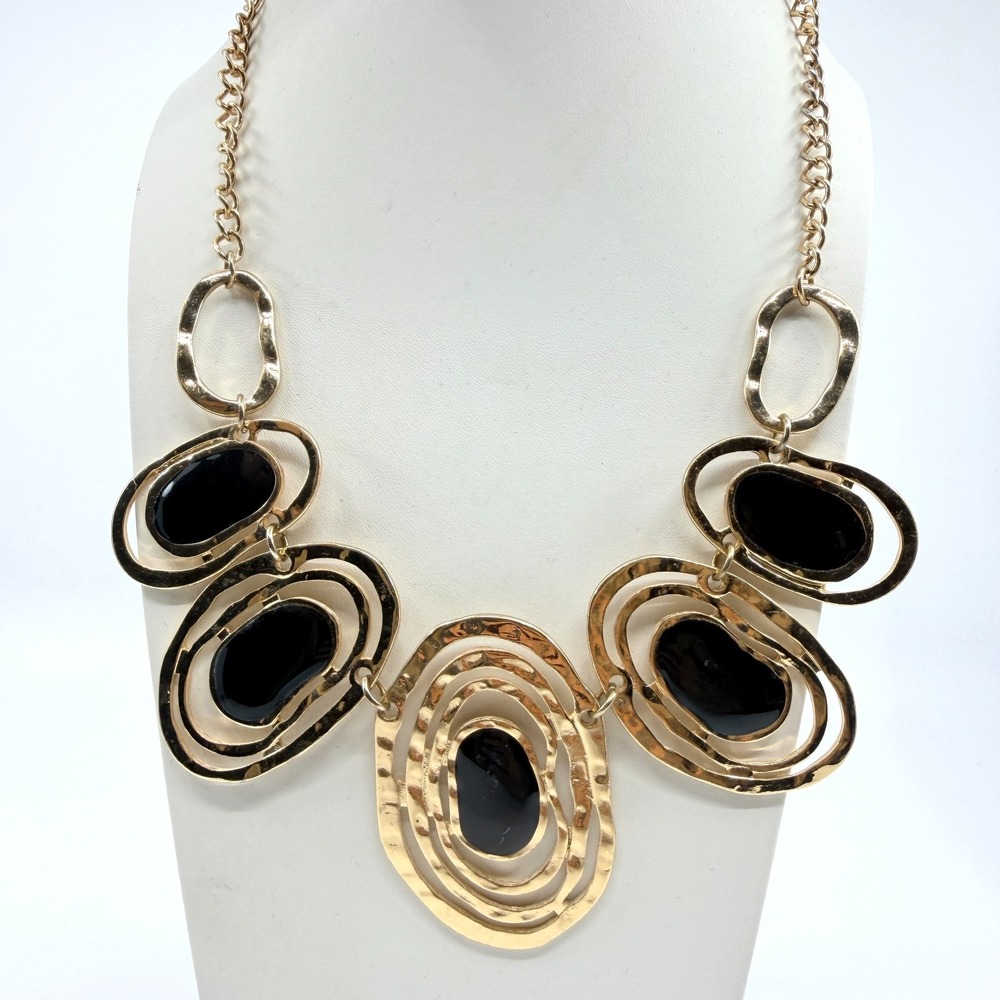 Vintage Gold Tone Hammered Abstract Oval Link Black Resin Bib Necklace Classic